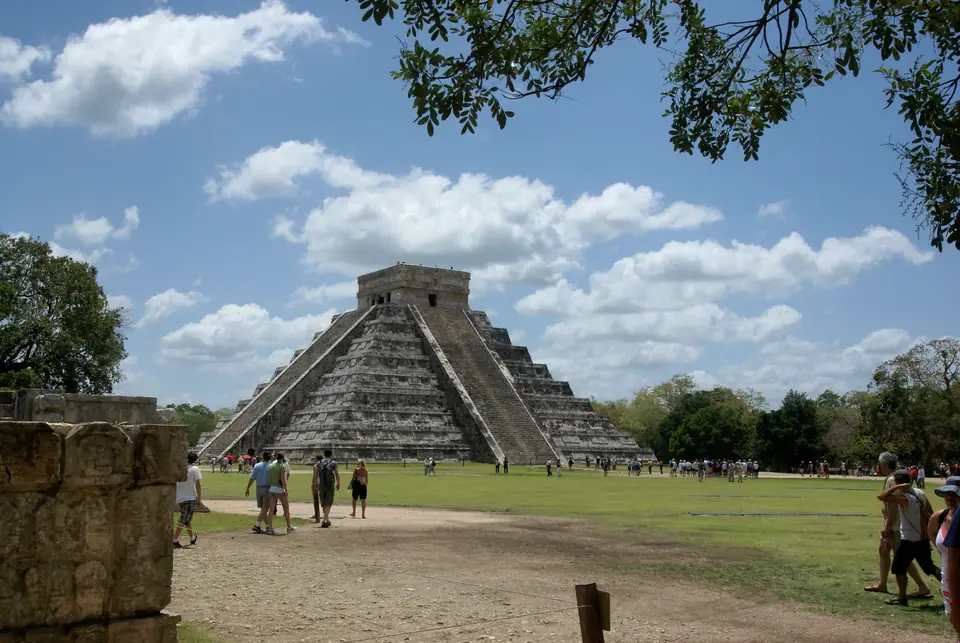 La pirámide de Kukulcán en Chichén Itzá, México