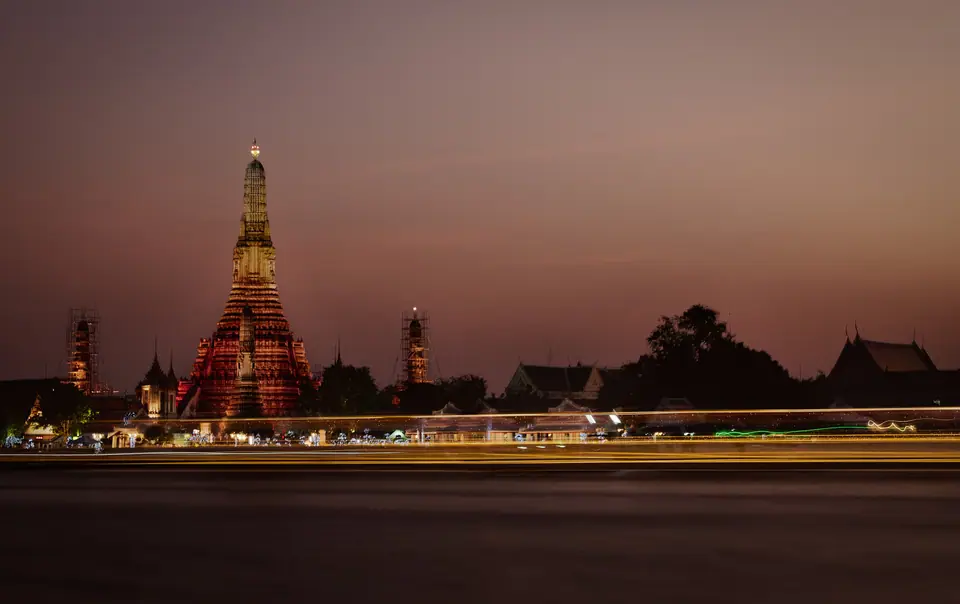 Templo Wat Arun al atardecer, Bangkok, Tailandia