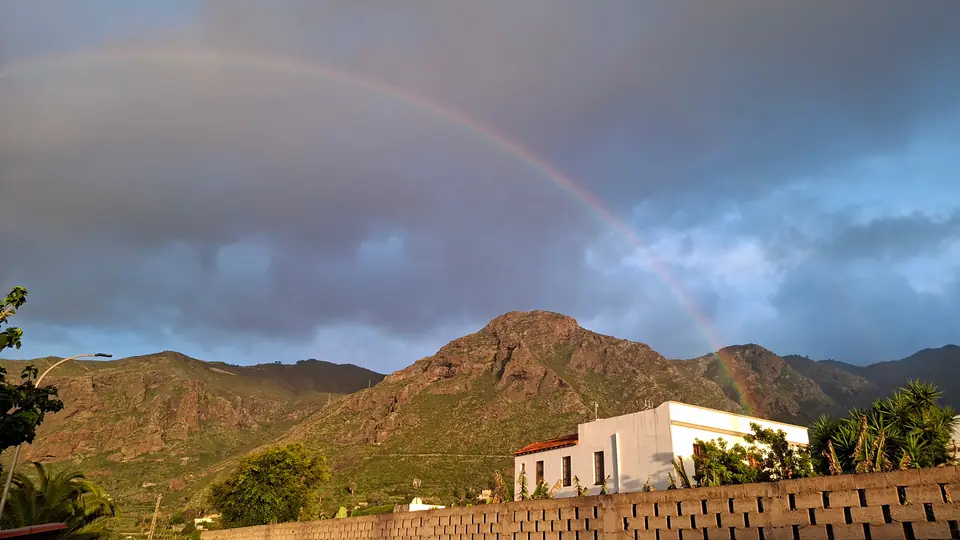 Paisaje montañoso cerca de Los Silos, en Tenerife, Islas Canarias