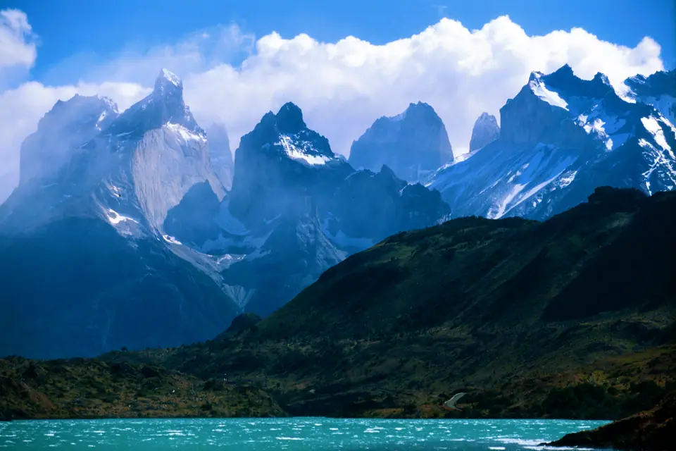 Las torres de granito del Parque Nacional Torres del Paine, en el sur de Chile